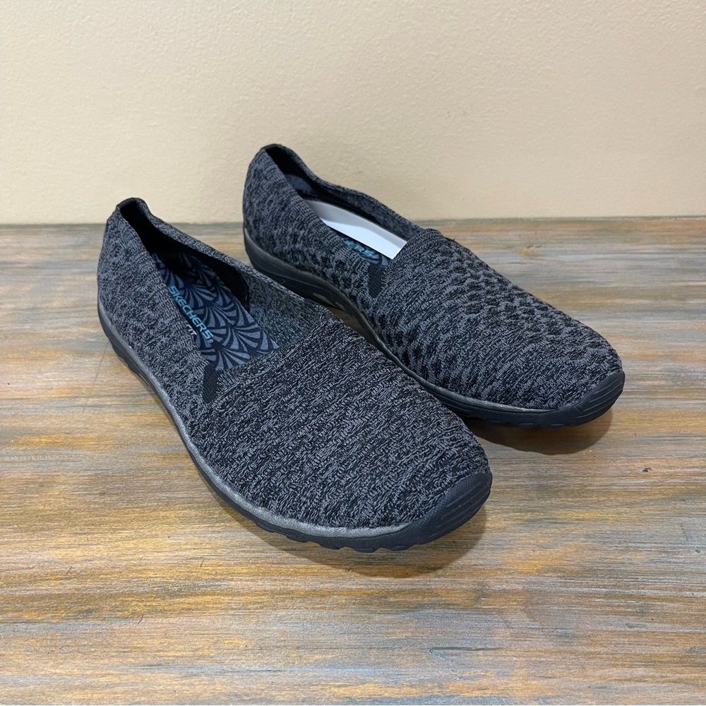 Skechers Relaxed Fit Reggae Fest slip ons